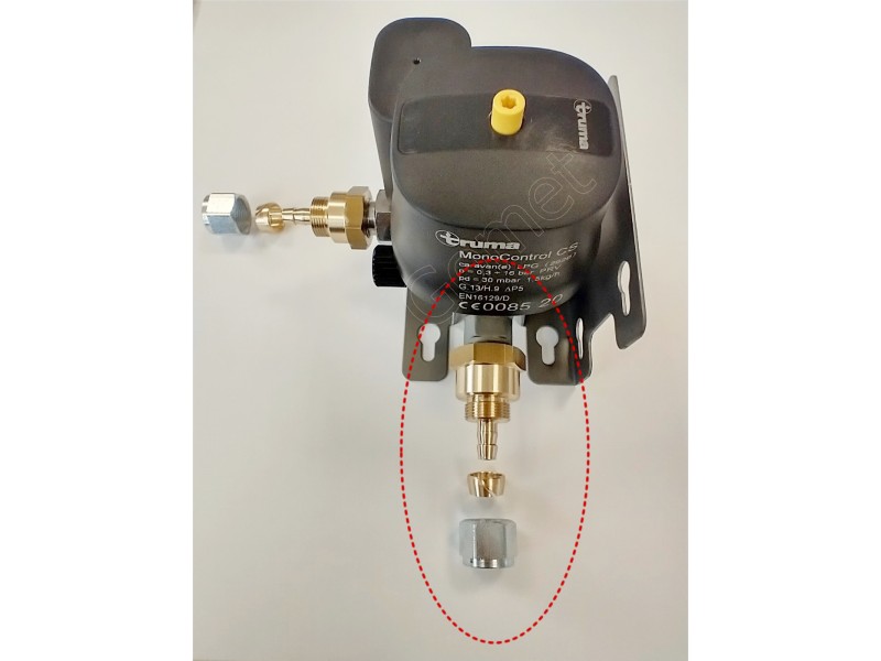 CONECTOR DREPT FILET INTERIOR M 20×1.5 LA CONDUCTA FLEXIBILA D.8 MM (PT. REGULATOR TRUMA)